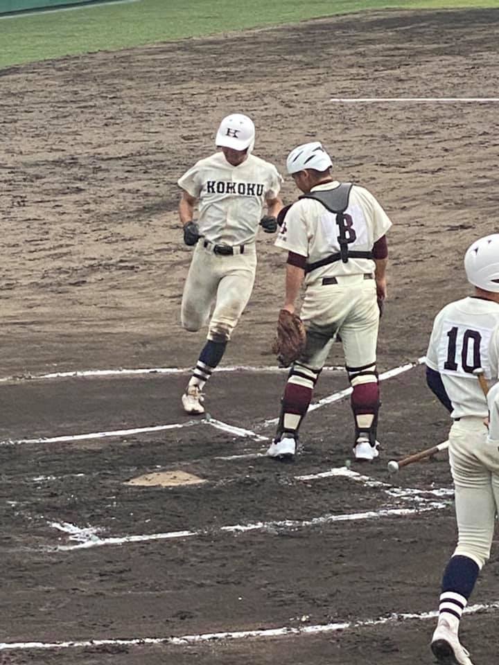 硬式野球部 夏に繋がる準優勝！】 - 興國高等学校｜大阪市天王寺区