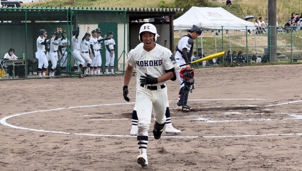 硬式野球部 夏に繋がる準優勝！】 - 興國高等学校｜大阪市天王寺区