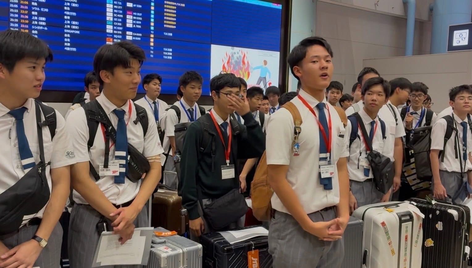 【世界に1枚】Champion School Days 昼休みの屋上 言葉と世界 Amazon.co.jp: SCHOOLDAYS SERIES COMPLETE BOX : PCソフト